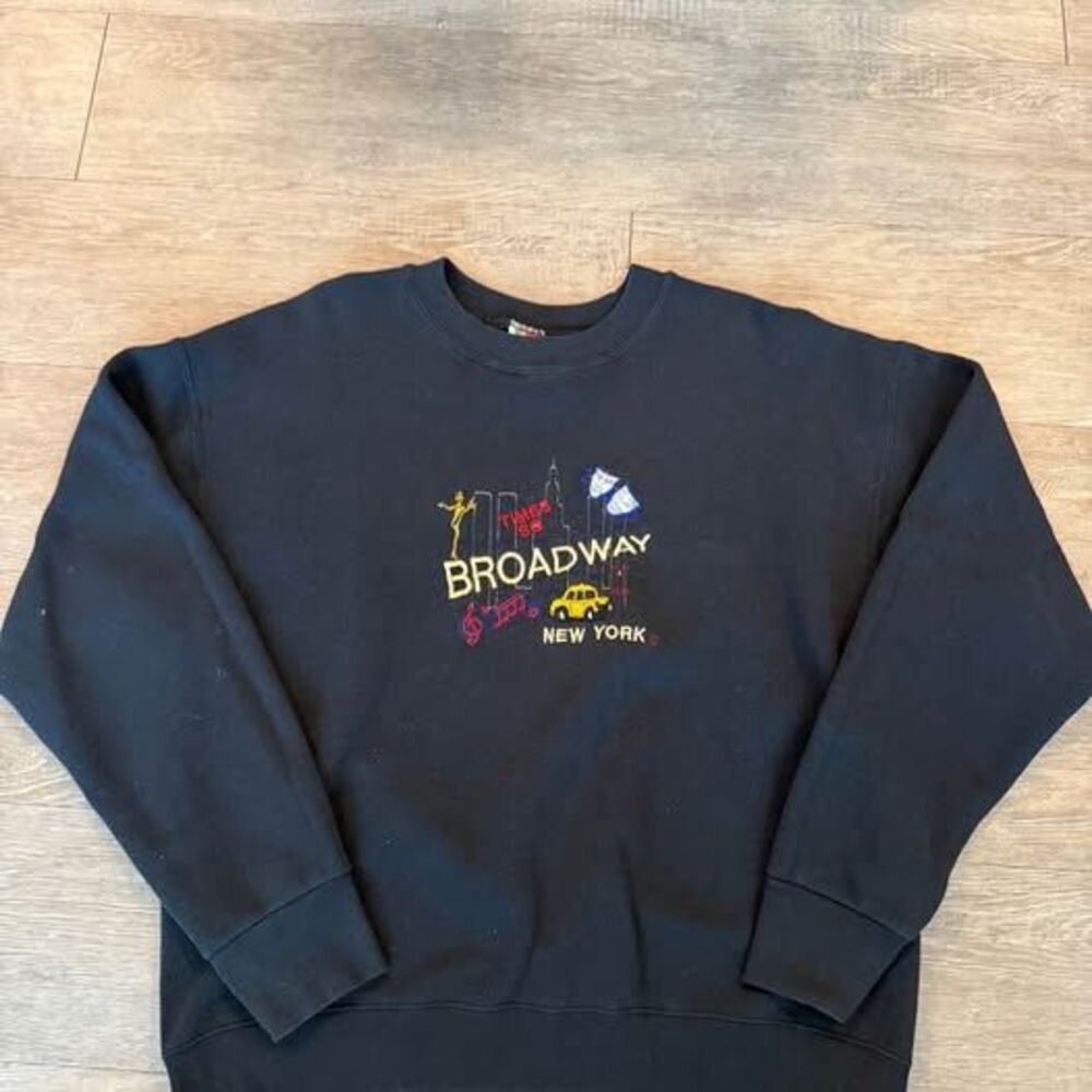 Vintage 1990s Broadway NYC Souvenir Graphic Sweatshirt Large Fruit of the Loom